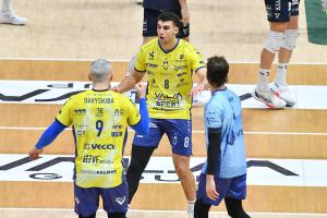 (Miniature) Etranger : Tizi-Oualou domine Faure, Tillie prend la tête